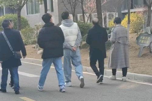 网红吃瓜爆料事件,揭秘娱乐圈幕后真相 第1张 网红吃瓜爆料事件,揭秘娱乐圈幕后真相 第1张